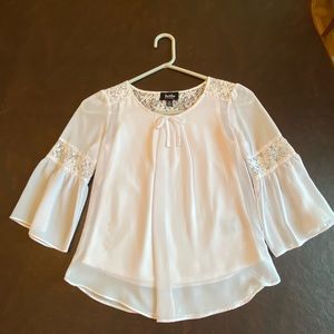 White top blouse. Great for band recitals. Like new. No stains. Size 10/12